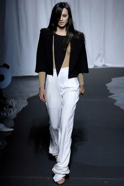 Look 32